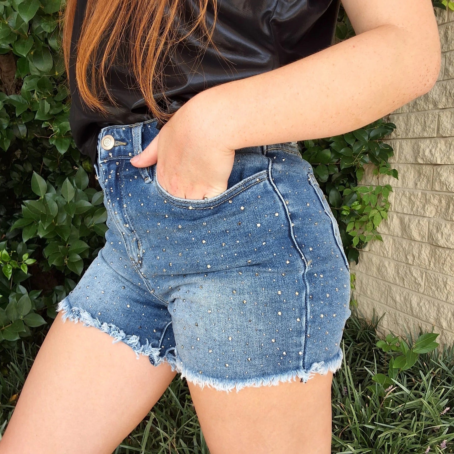 STUD SHORTS